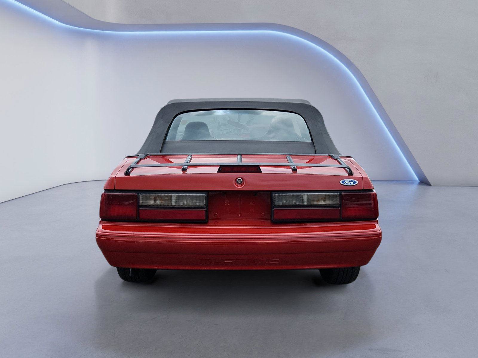 Used 1992 Ford Mustang LX RWD image 4
