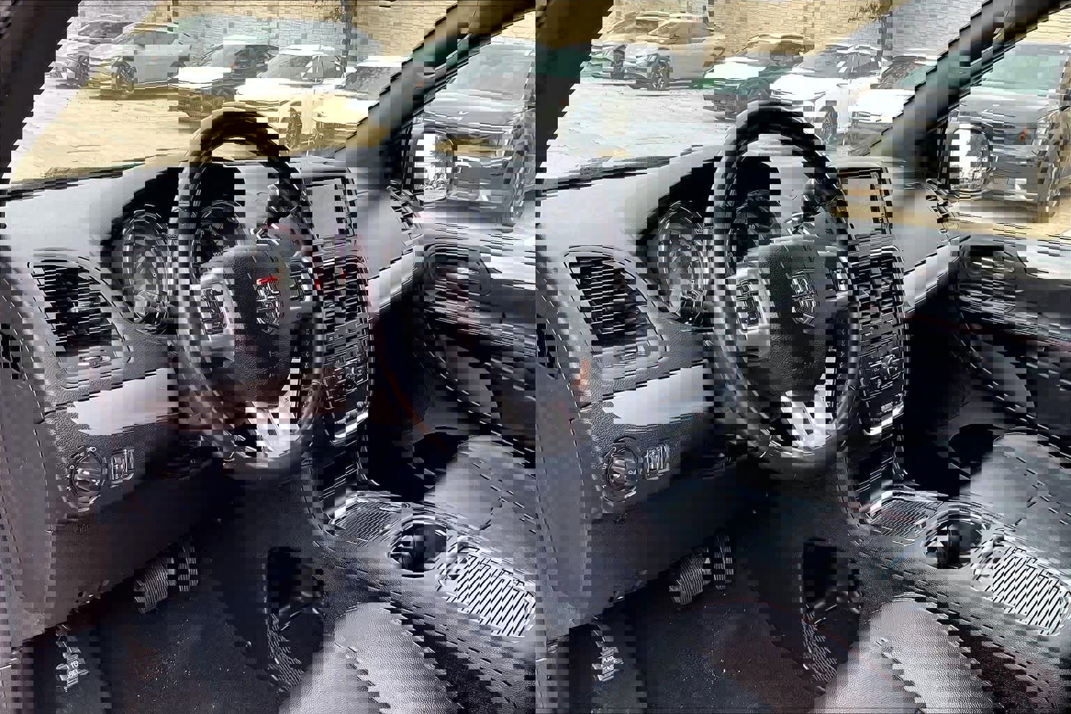 Used 2019 Dodge Grand Caravan GT image 2