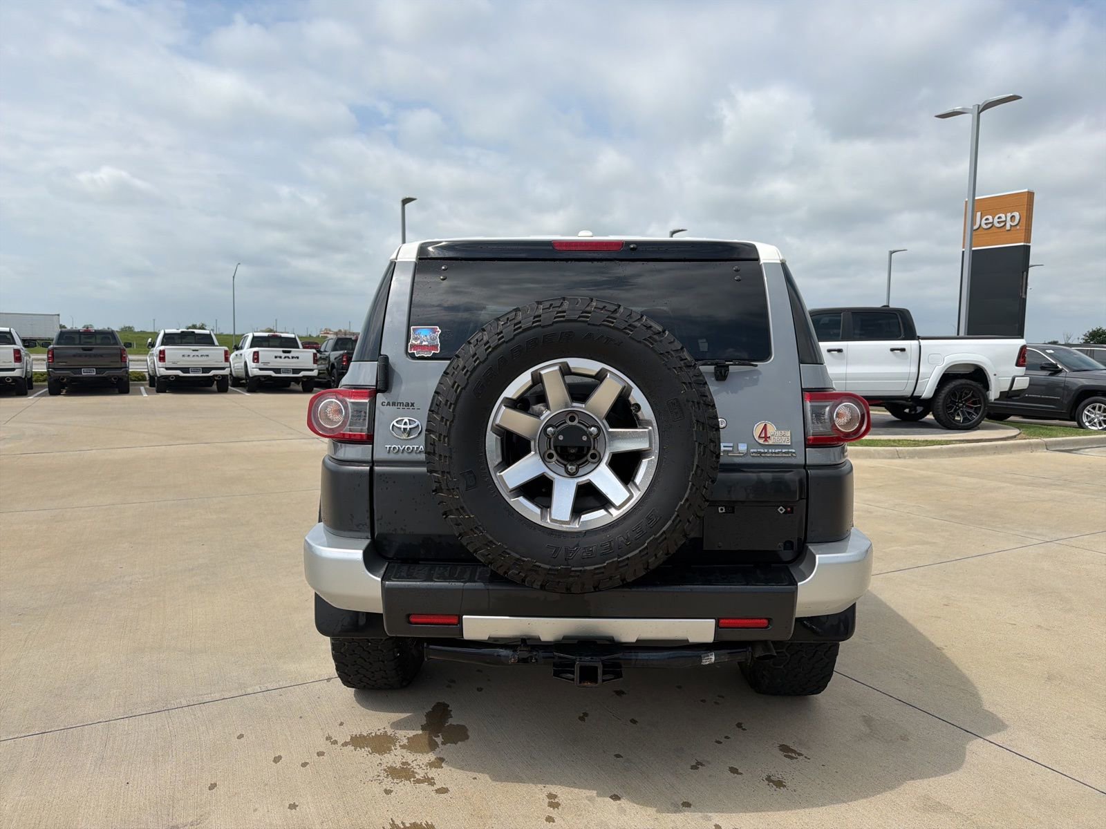 Used 2014 Toyota FJ Cruiser 4WD w/ Convenience Package image 4
