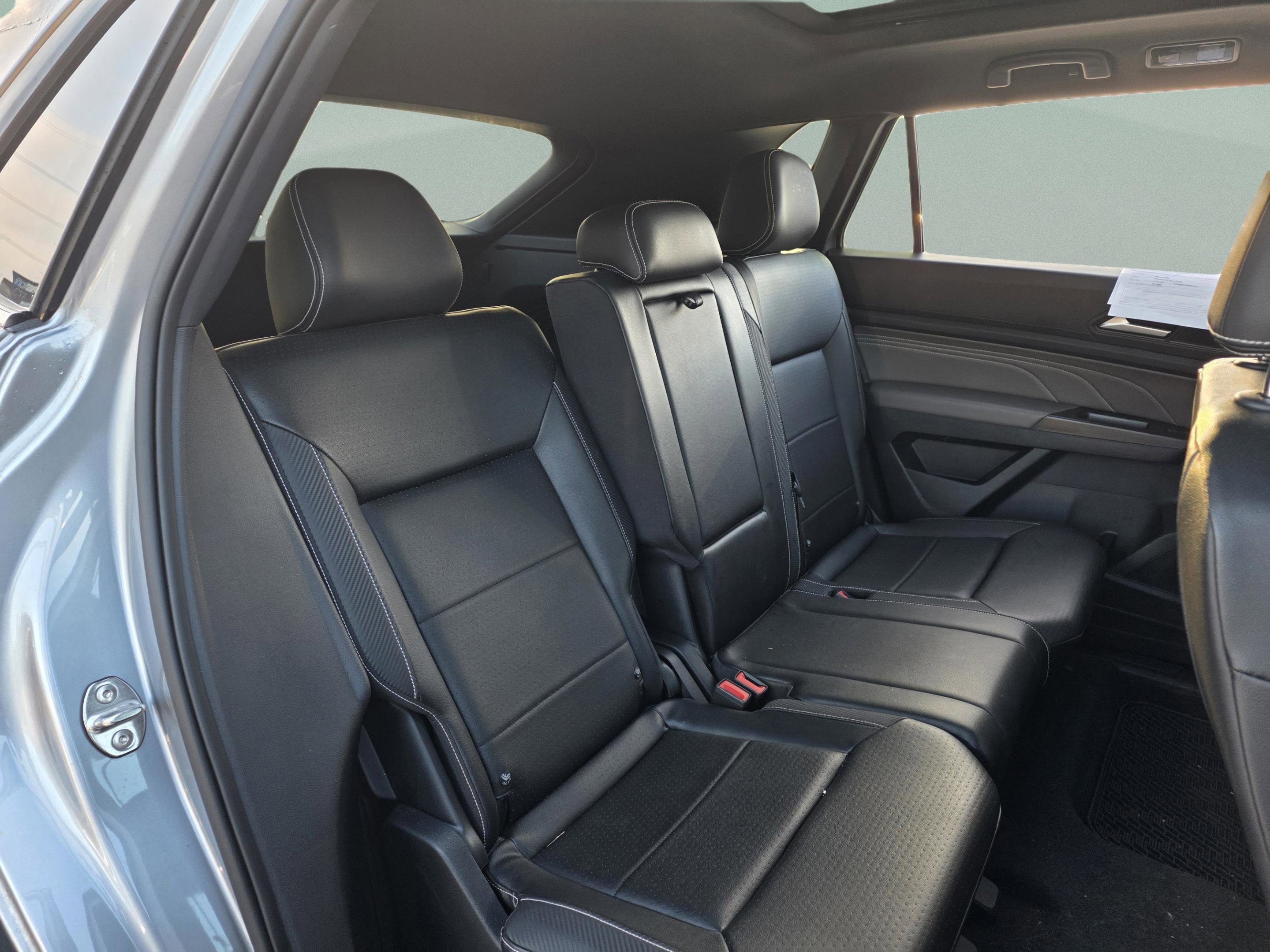 Used 2022 Volkswagen Atlas Cross Sport SE image 22