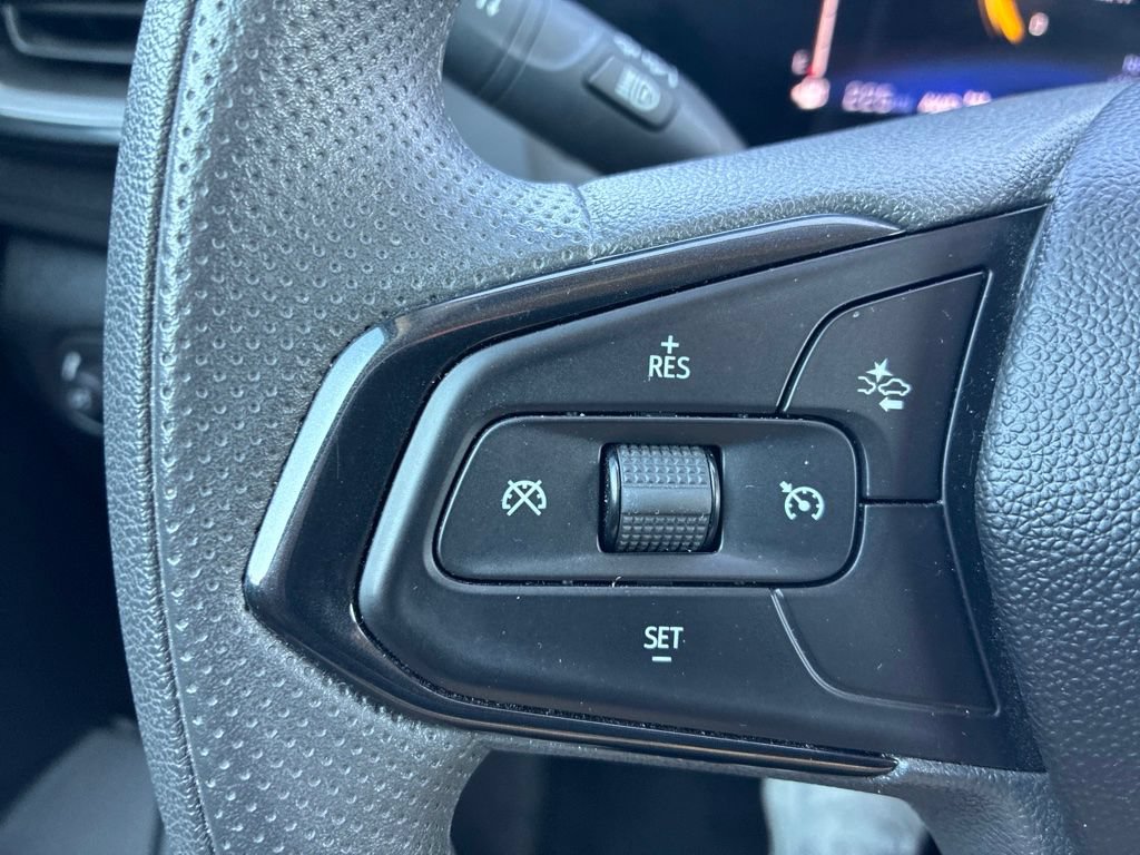 Used 2025 Chevrolet TrailBlazer LT AWD/4WD image 8