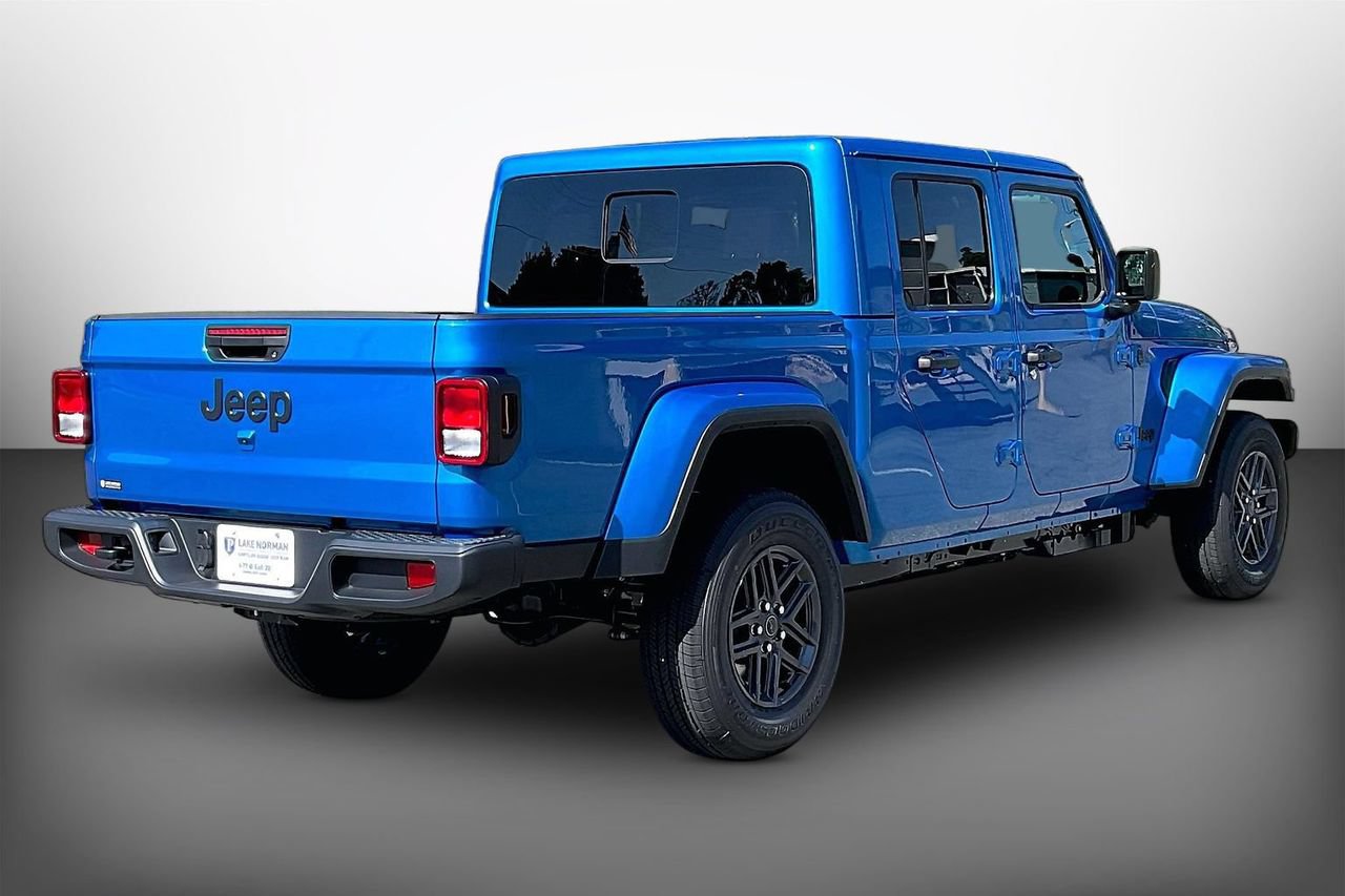 New 2026 Jeep Gladiator Sport AWD/4WD image 8