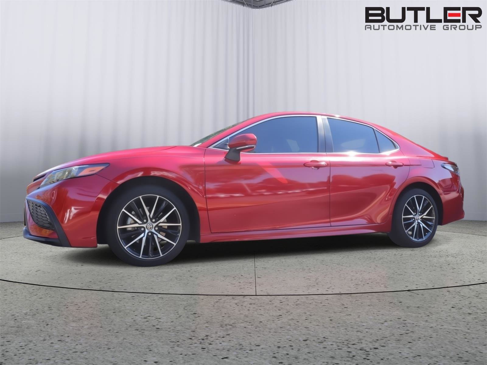 Used 2021 Toyota Camry SE image 35