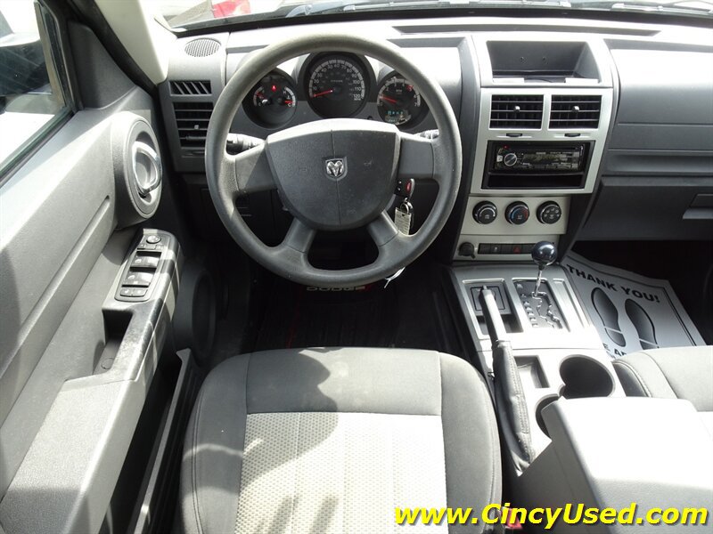Used 2010 Dodge Nitro Heat AWD/4WD image 12