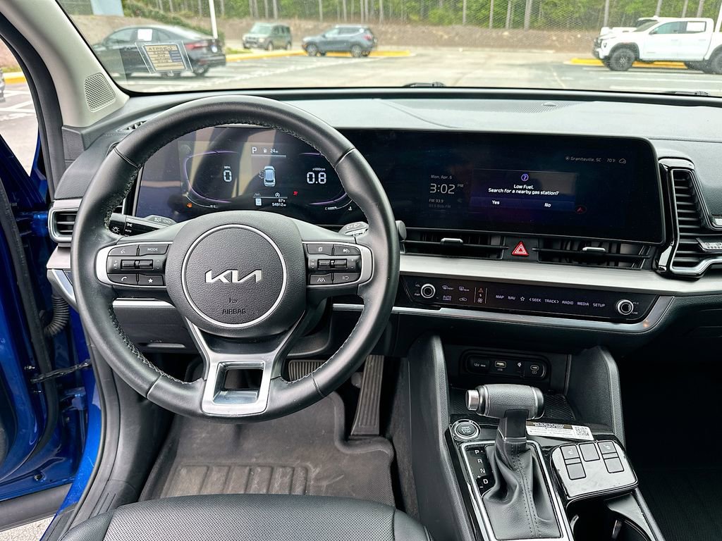 Used 2023 Kia Sportage EX image 19