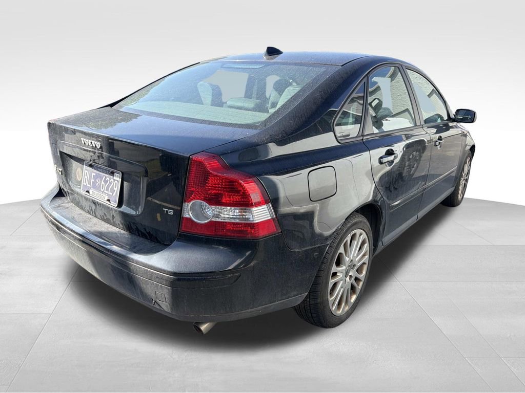 Used 2006 Volvo S40 T5 FWD image 2