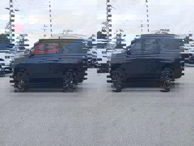 New 2026 Chevrolet Suburban RST w/ Advanced Technology Package image 2