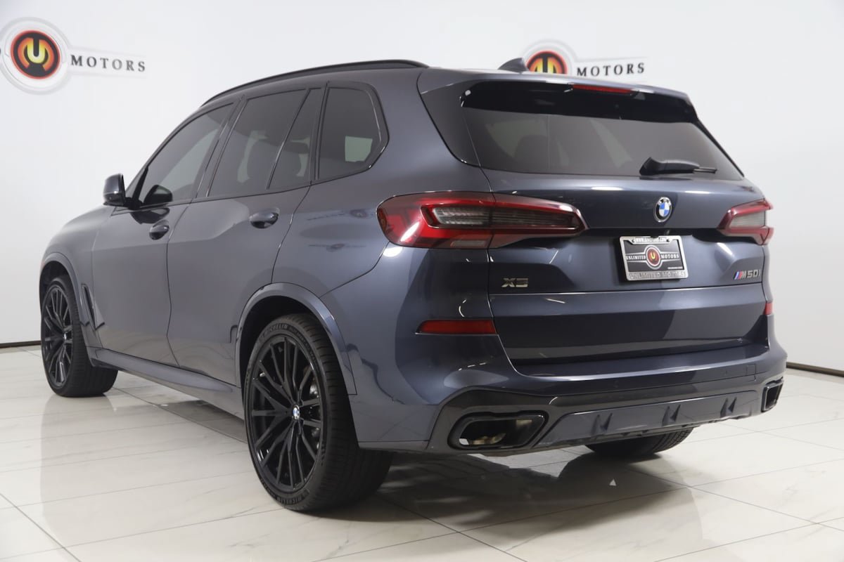 Used 2022 BMW X5 M50i w/ Executive Package AWD/4WD image 4