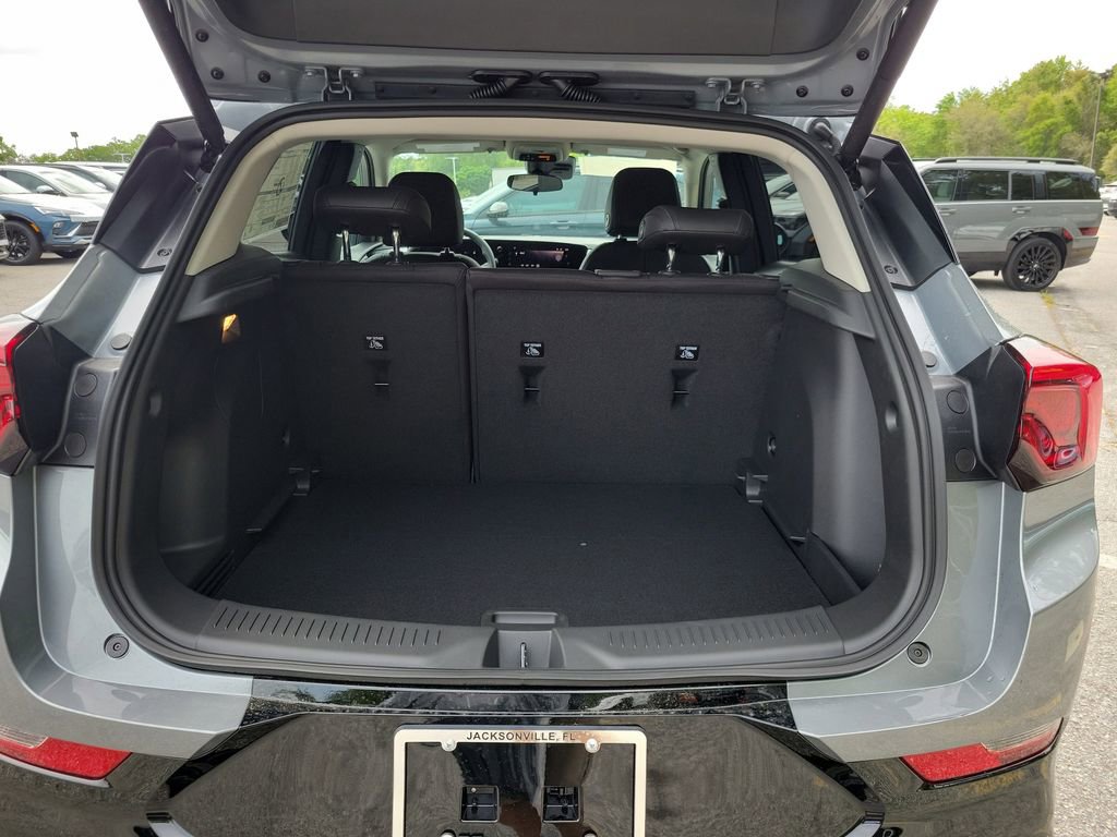 New 2026 Buick Encore GX Sport Touring image 9
