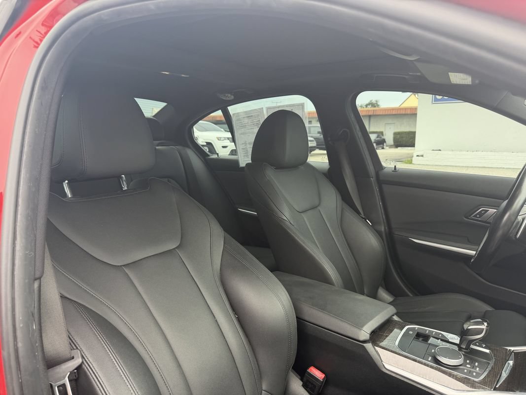 Used 2019 BMW 330i Sedan w/ Convenience Package RWD image 14