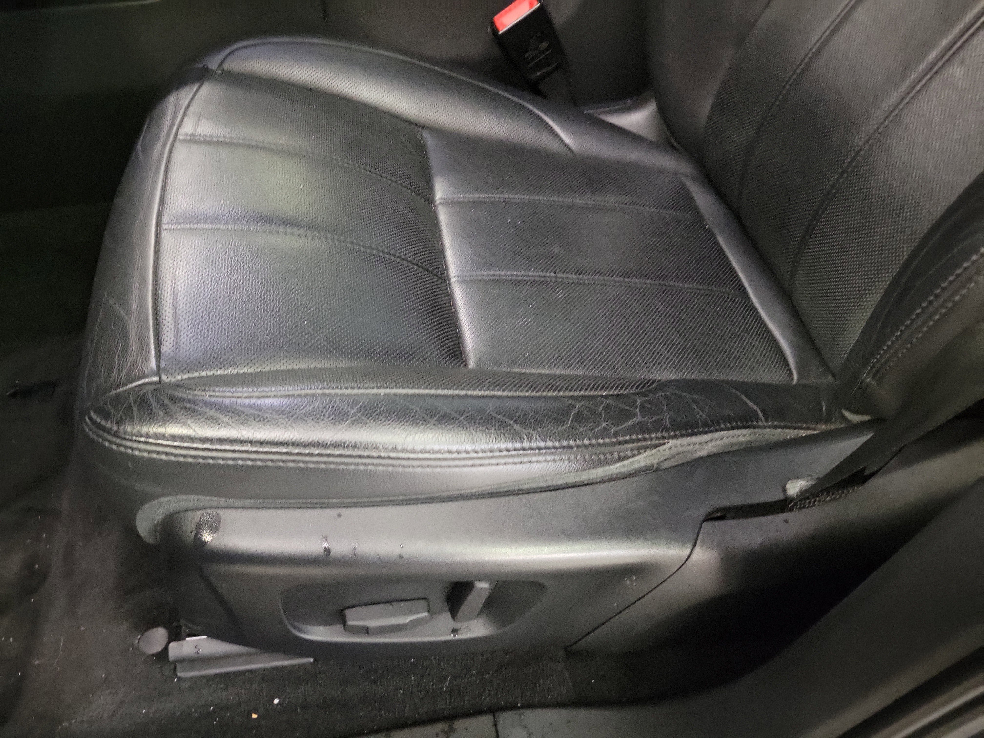 Used 2020 Land Rover Range Rover Evoque S image 10