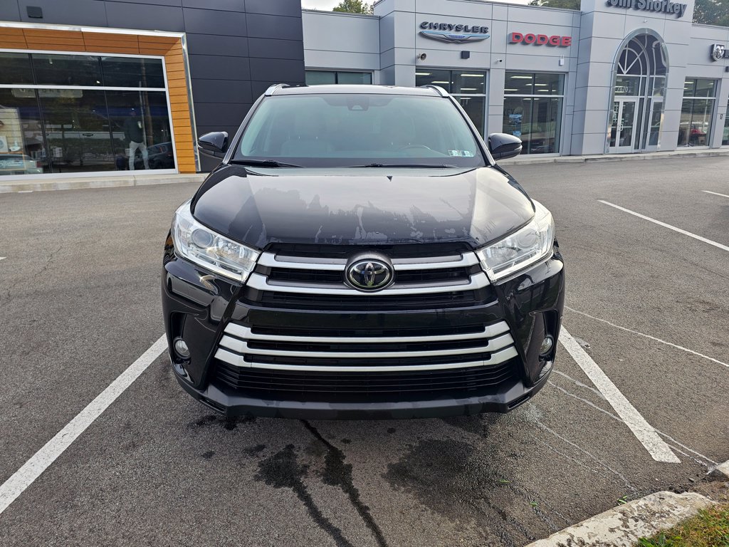 Used 2019 Toyota Highlander XLE AWD/4WD image 10