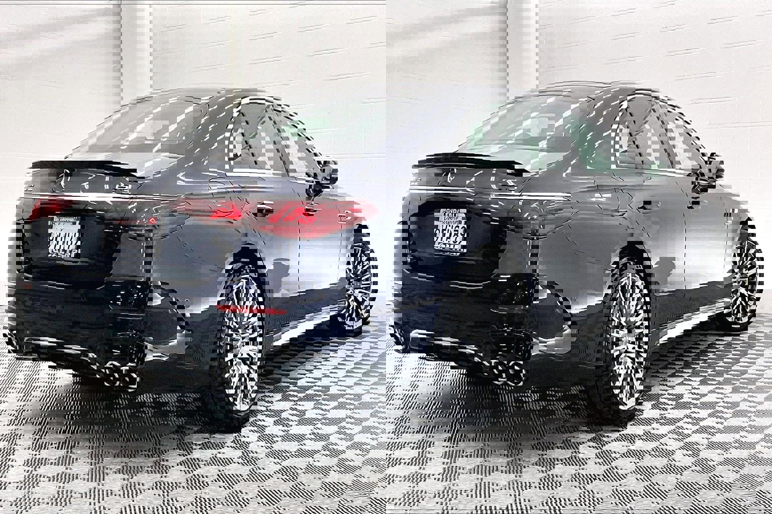 Used 2026 Mercedes-Benz E 53 AMG e 4MATIC Sedan image 11