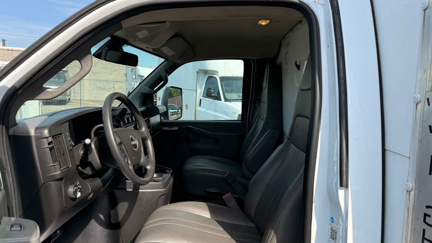 Used 2020 GMC Savana 3500 Extended w/ Driver Convenience Package RWD image 13