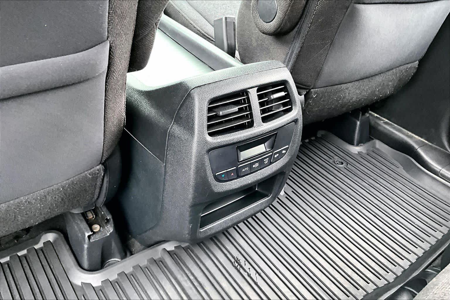 Used 2022 Honda Pilot Sport image 34