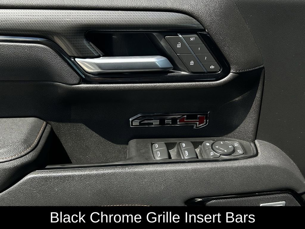 Used 2025 GMC Sierra 1500 AT4 image 29