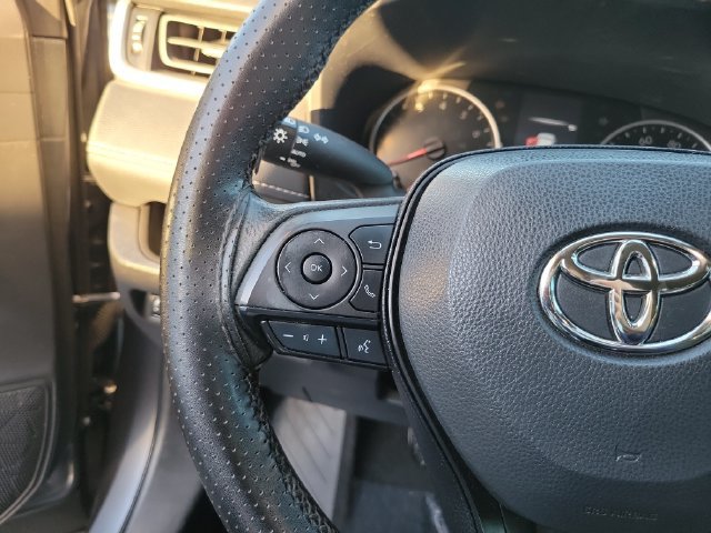 Used 2022 Toyota RAV4 XLE FWD image 18