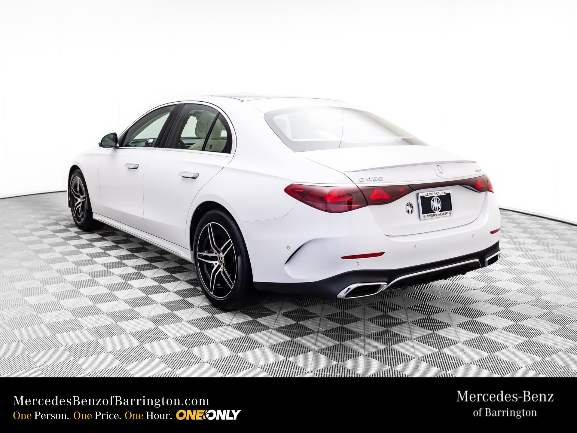 New 2026 Mercedes-Benz E 450 4MATIC Sedan image 3