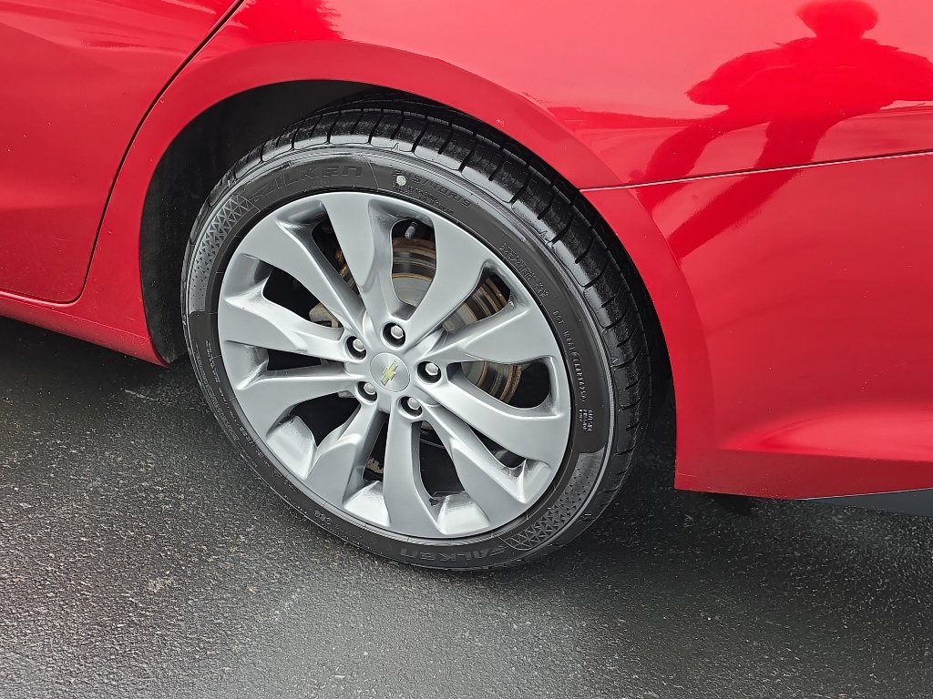 Certified 2017 Chevrolet Malibu Premier w/ Premier Sun and Wheel Package FWD image 10