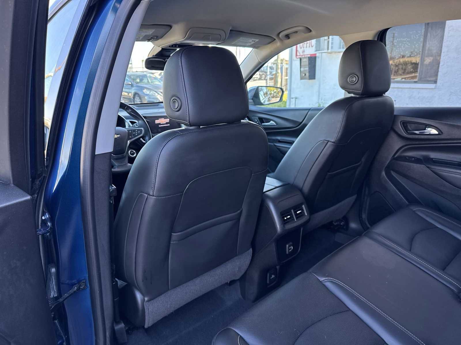 Used 2020 Chevrolet Equinox Premier image 18