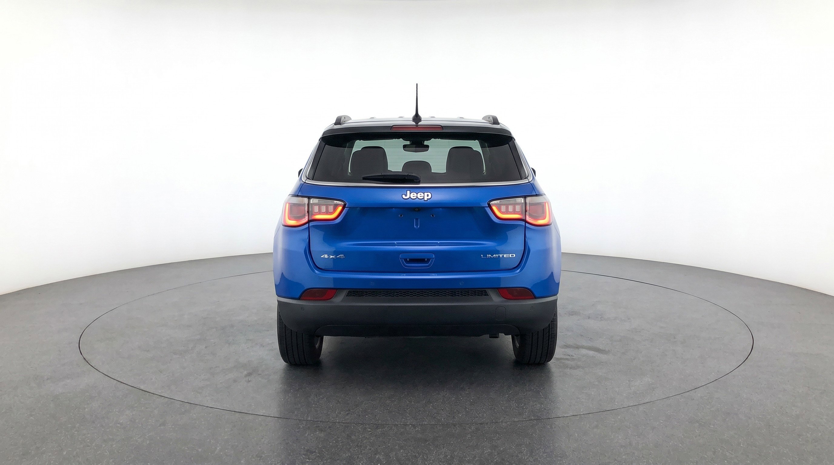 Used 2025 Jeep Compass Limited AWD/4WD image 7