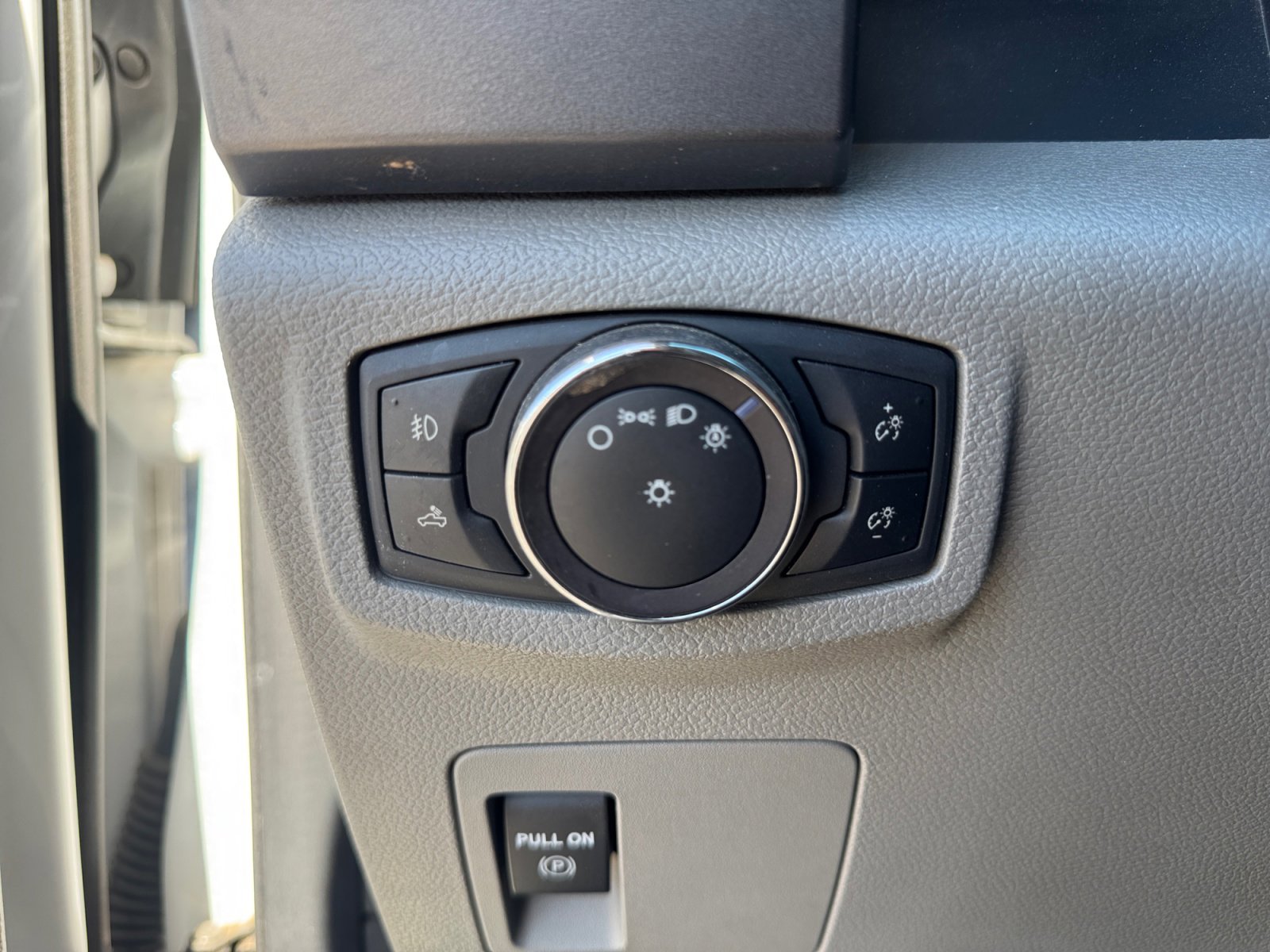 Used 2019 Ford F150 XLT image 11