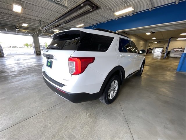 Used 2023 Ford Explorer XLT w/ Equipment Group 202A image 8