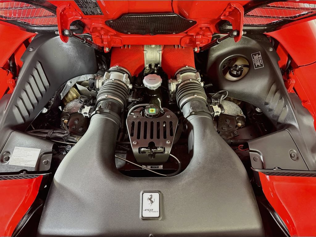 Certified 2015 Ferrari 458 Spider RWD image 5