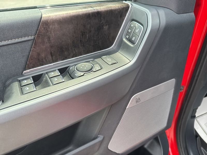 Used 2024 Ford F250 Lariat w/ Chrome Package AWD/4WD image 18