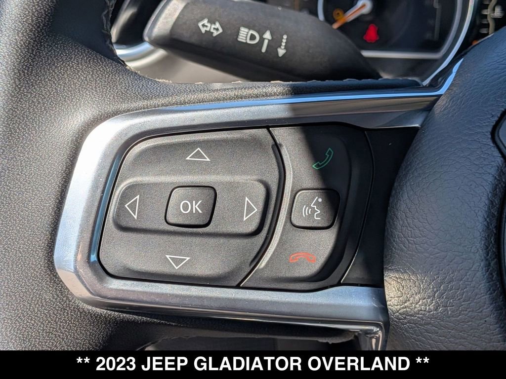 Used 2023 Jeep Gladiator Overland AWD/4WD image 7
