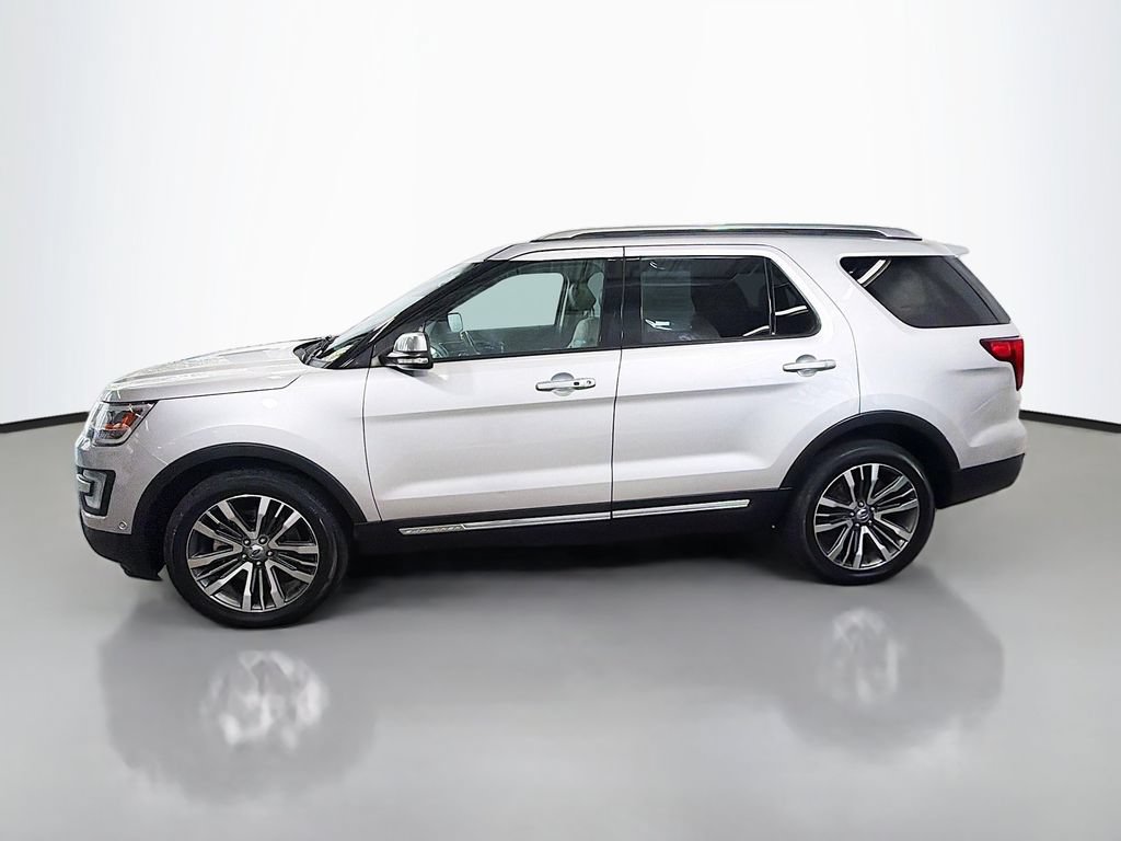 Used 2017 Ford Explorer Platinum AWD/4WD image 6
