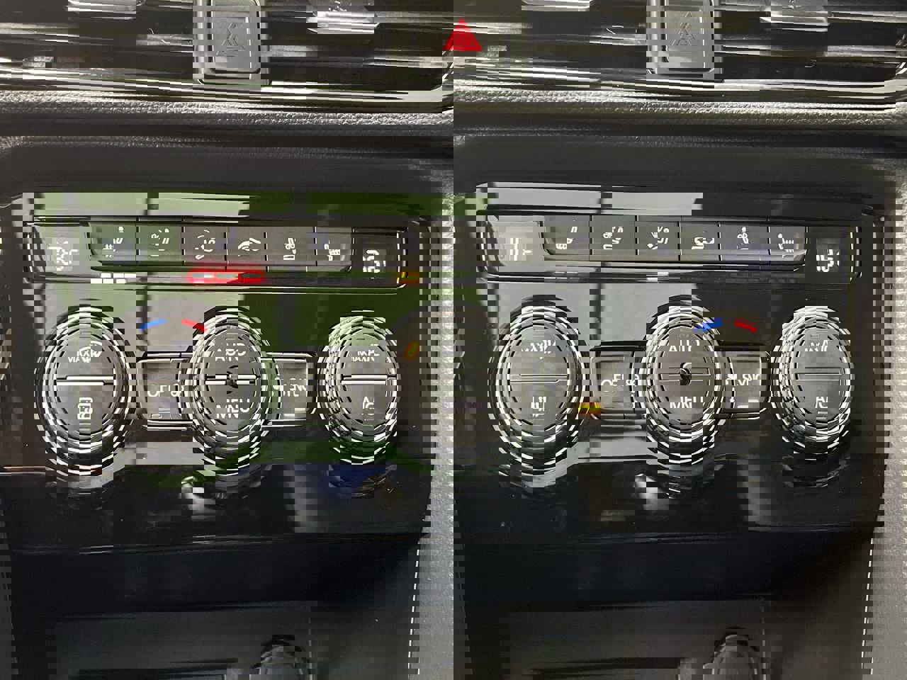 Used 2022 Volkswagen Taos SEL image 23