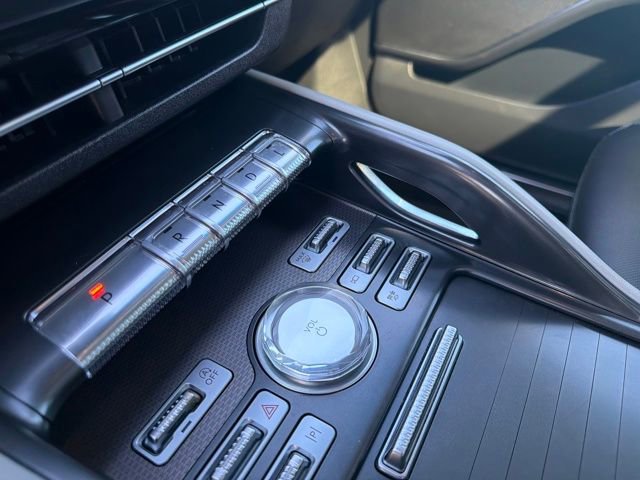 Used 2024 Lincoln Nautilus Premier w/ Equipment Group 102A image 29