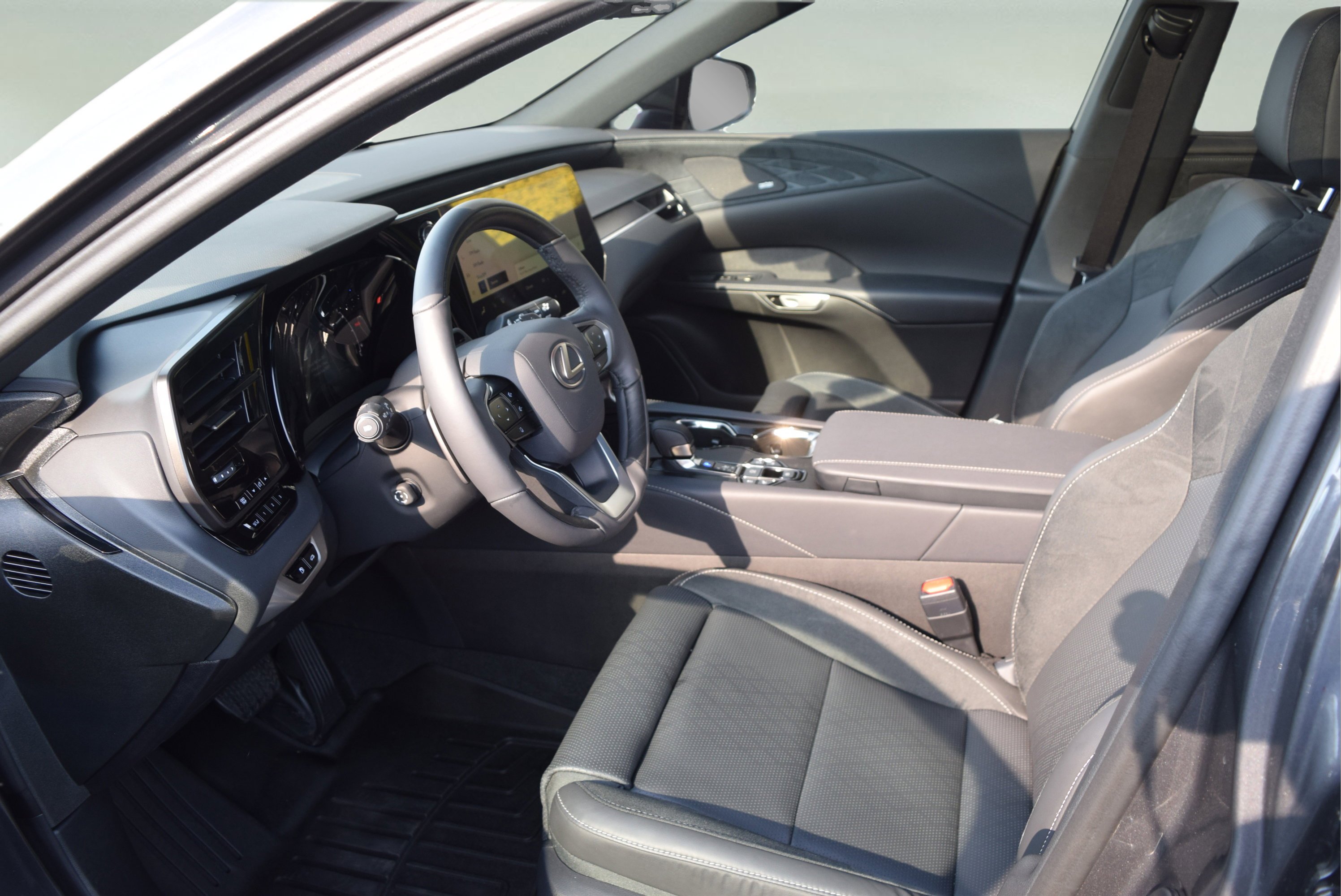 Used 2024 Lexus RX 350 AWD w/ Convenience Package image 10