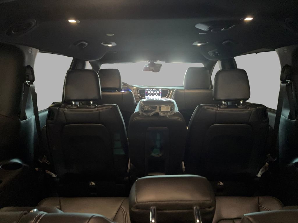 New 2026 Chrysler Pacifica Select image 24