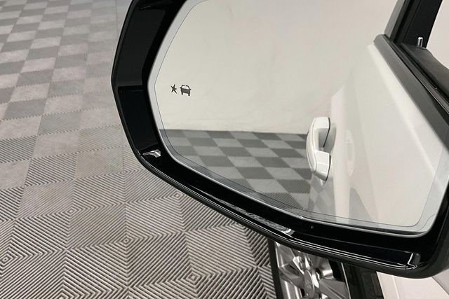 Used 2024 Cadillac XT5 Sportv w/ LPO, Floor Liner Package AWD/4WD image 37