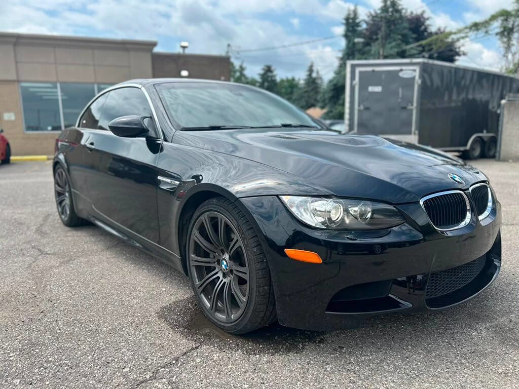 Used 2011 BMW M3 Convertible RWD image 3