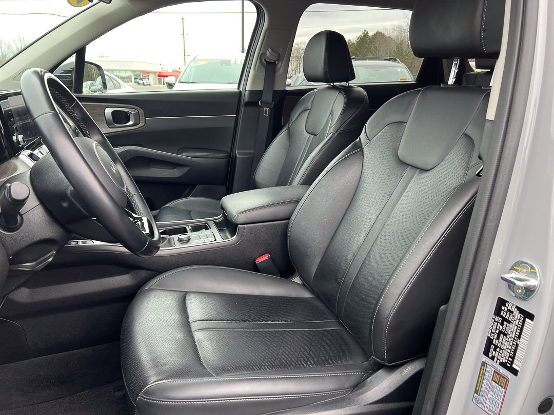 Used 2022 Kia Sorento S AWD/4WD image 16