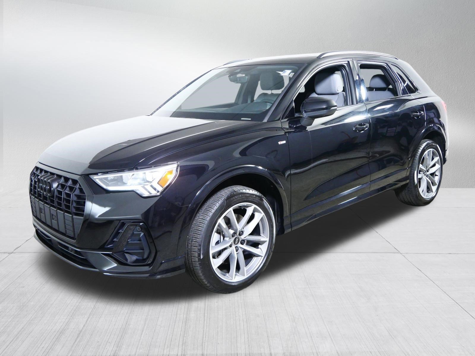 Used 2024 Audi Q3 2.0T Premium Plus AWD/4WD image 3