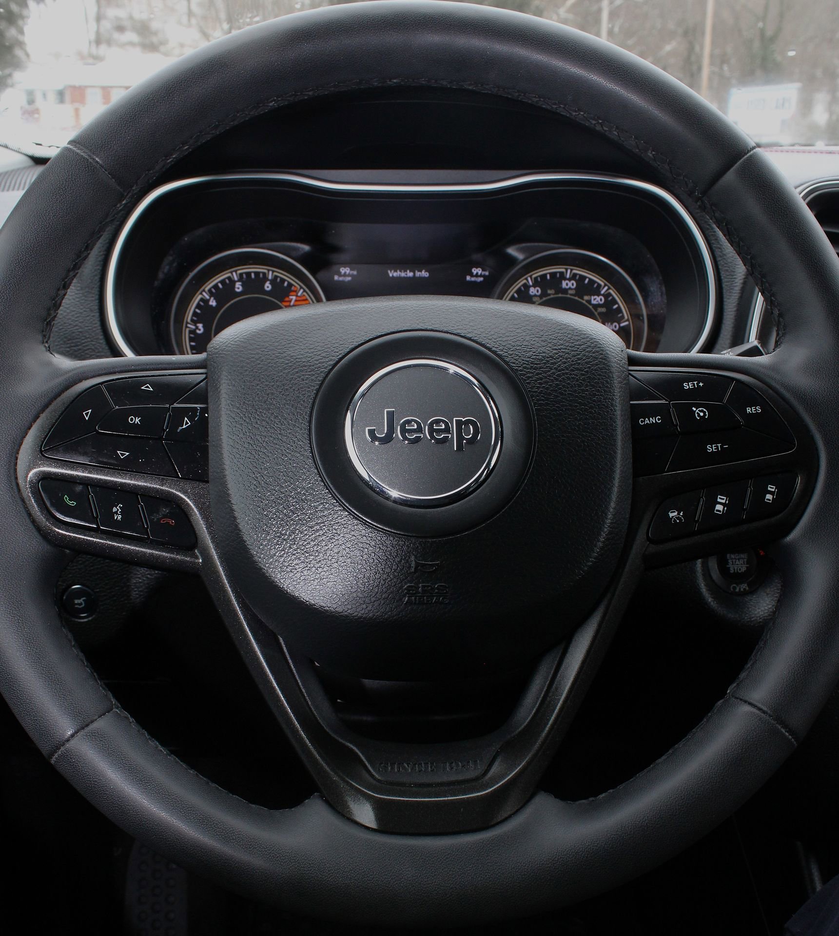 Used 2021 Jeep Cherokee Trailhawk w/ Technology Group image 23