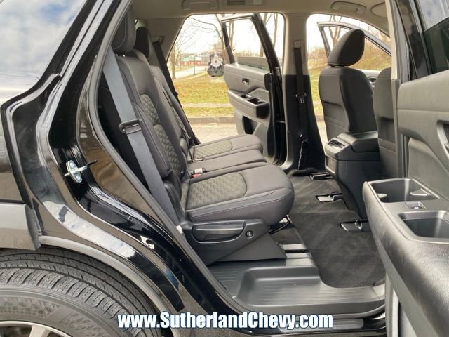 Used 2024 Nissan Pathfinder SV image 35