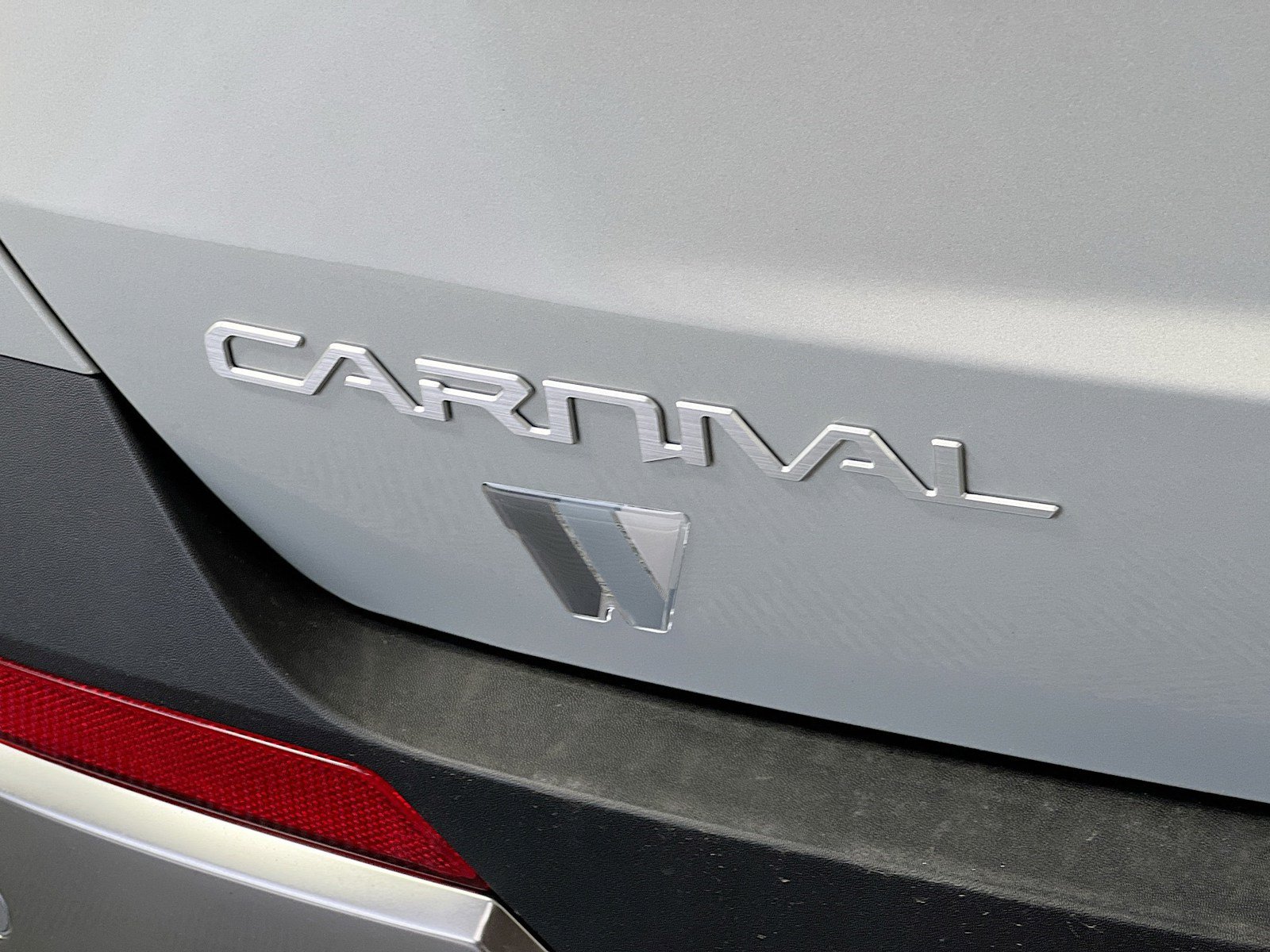 New 2025 Kia Carnival SX FWD image 36
