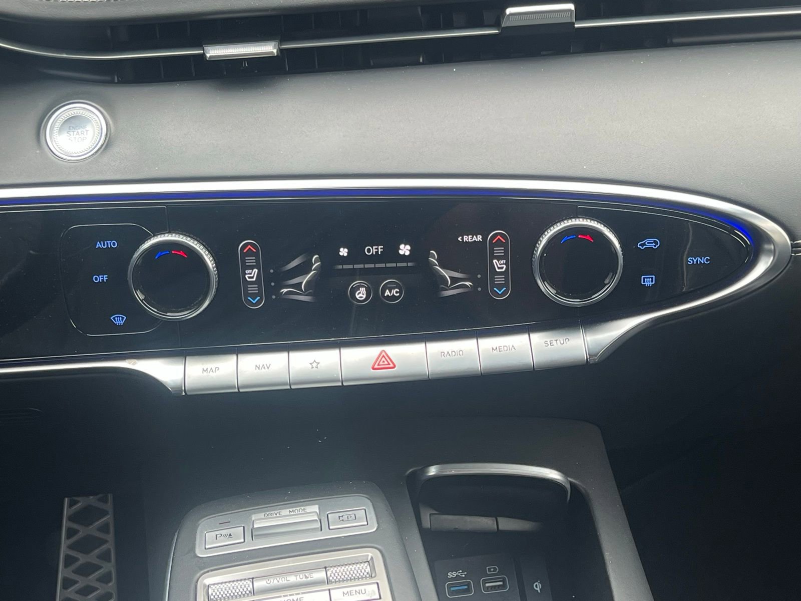 Used 2023 Genesis GV70 3.5T Sport w/ Sport Prestige Package image 35