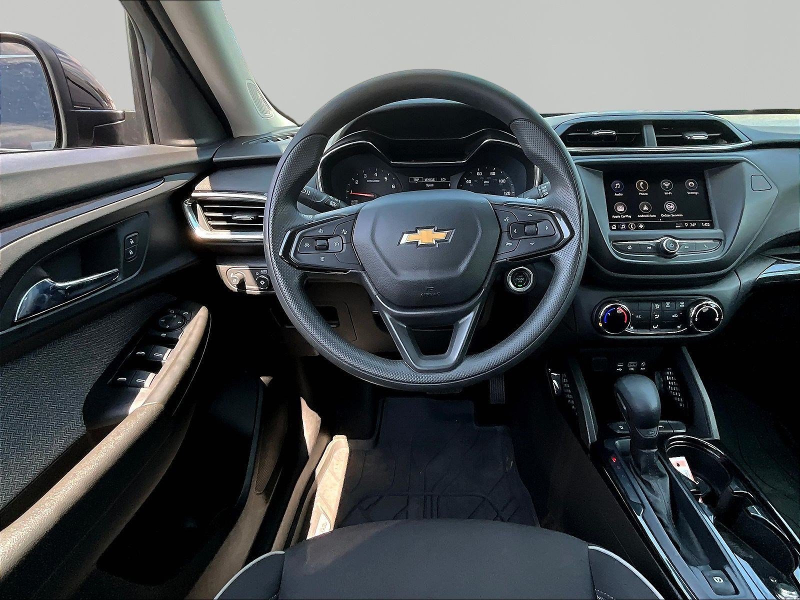Used 2023 Chevrolet TrailBlazer LT FWD image 8