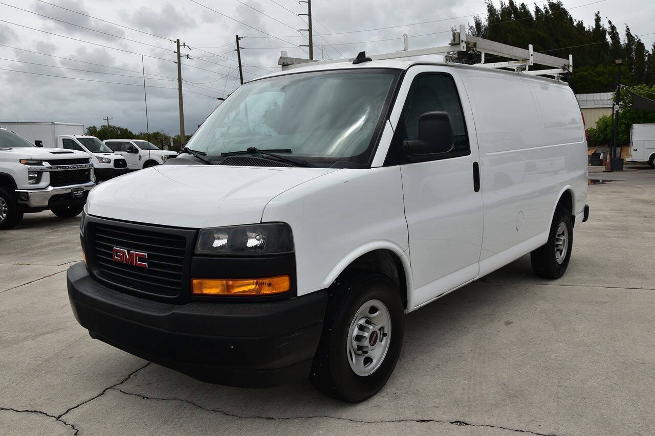 Used 2020 GMC Savana 2500 w/ Enhanced Convenience Package RWD image 3