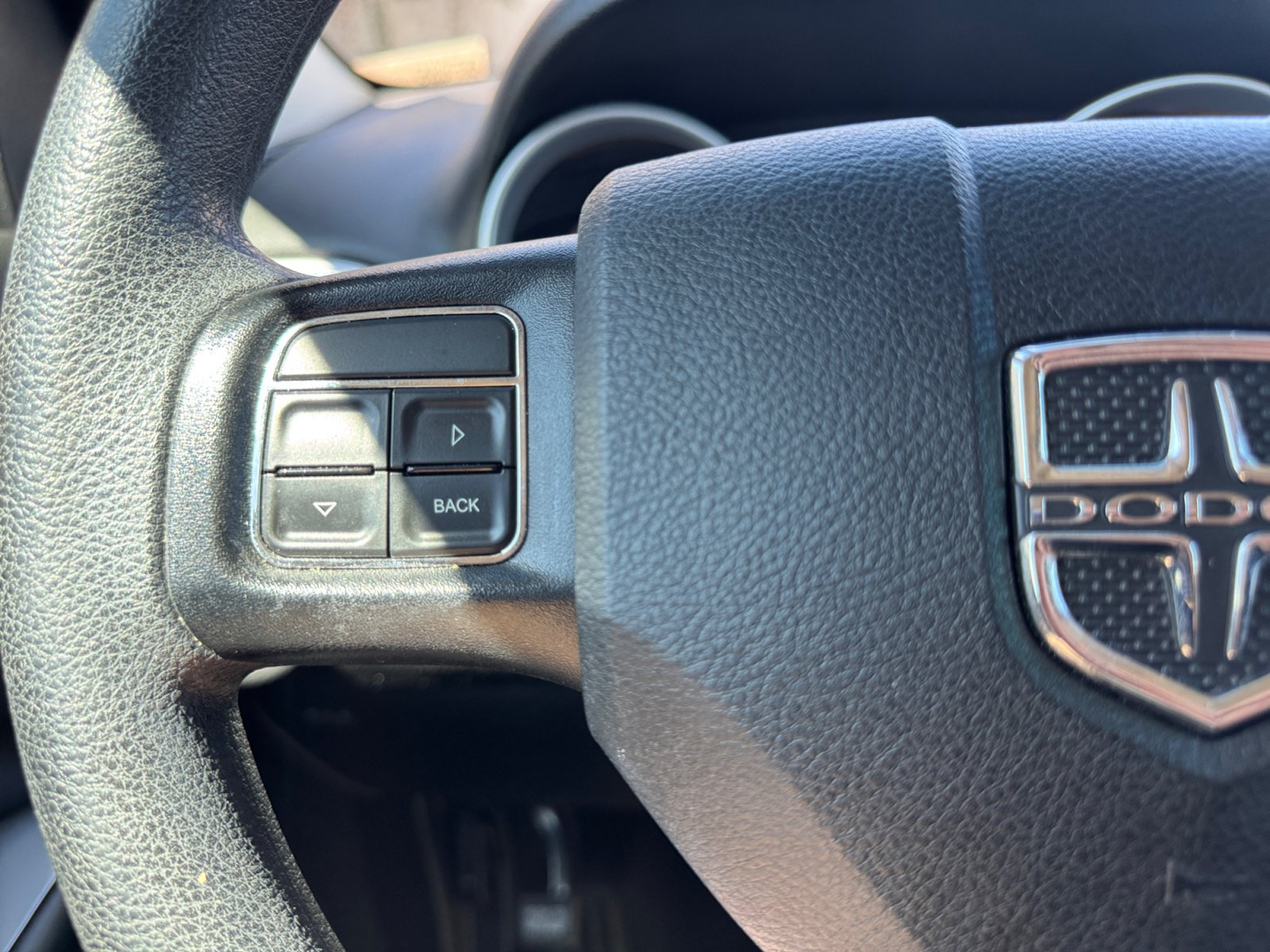 Used 2015 Dodge Journey SXT w/ Flexible Seating Group FWD image 23