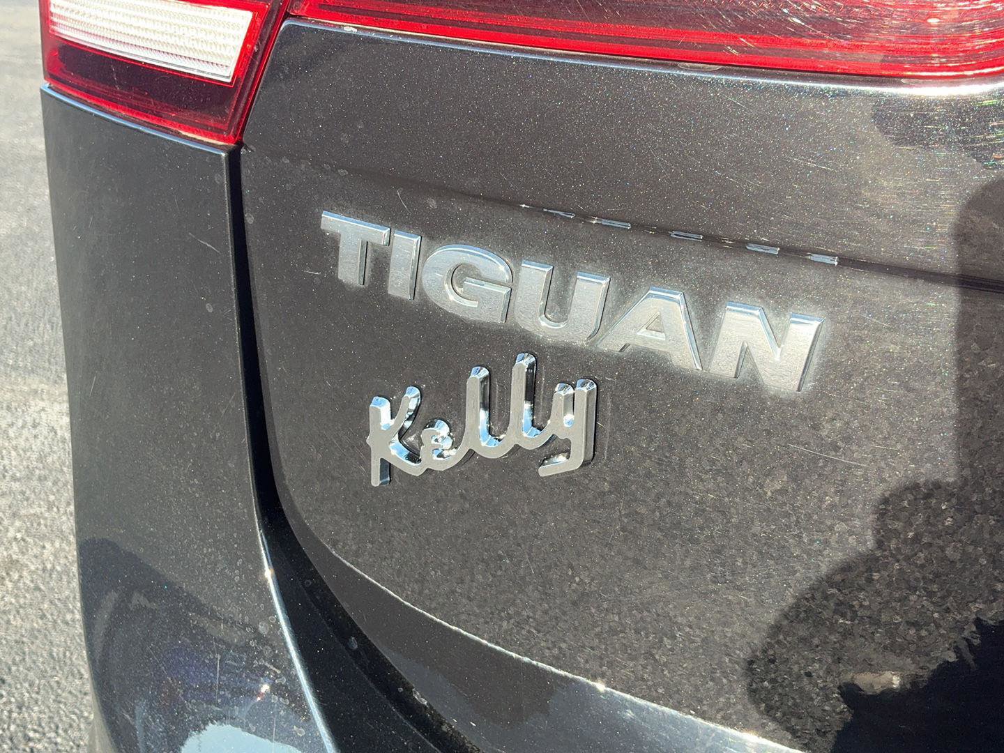 Used 2020 Volkswagen Tiguan S image 33