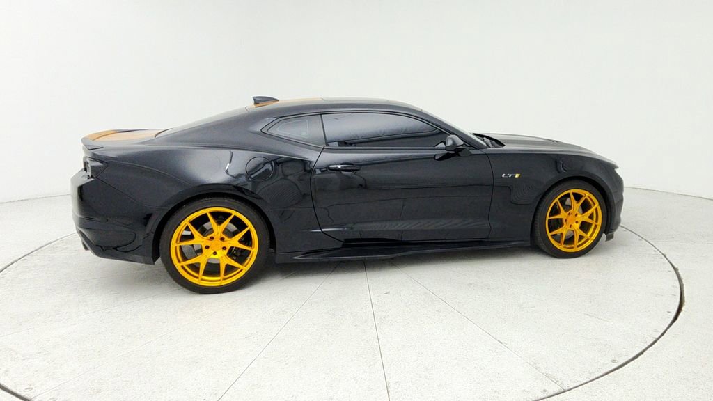 Used 2023 Chevrolet Camaro LT w/ RS Package image 9