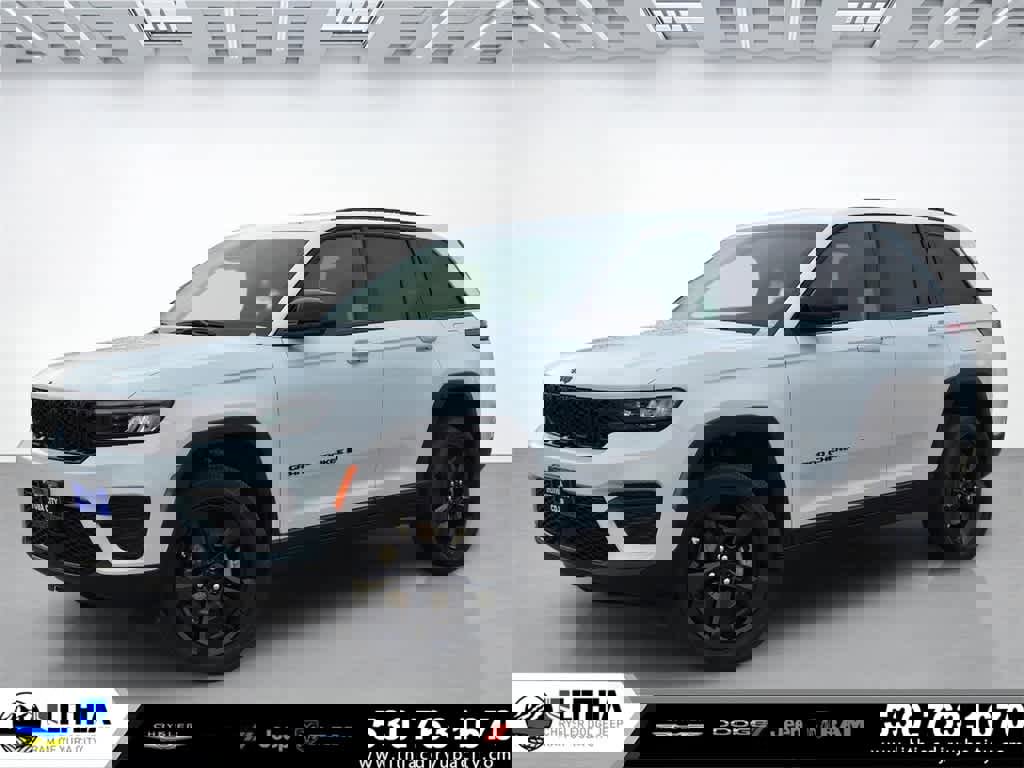 New 2025 Jeep Grand Cherokee Altitude image 1