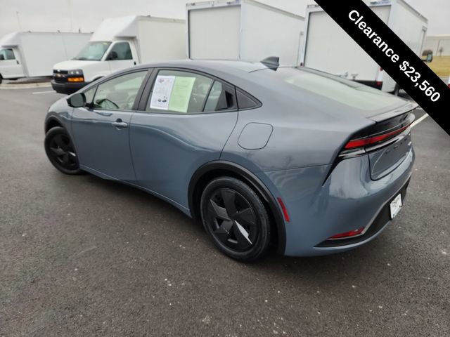Used 2024 Toyota Prius LE image 5